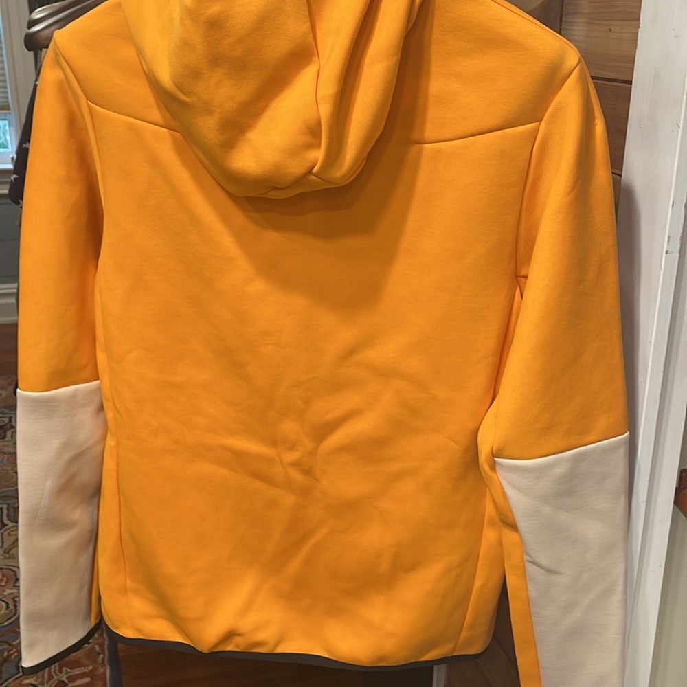 Nike Men’s Hoodie - Picture 3 of 3